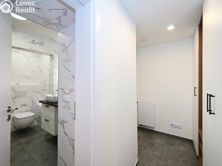 Pronájem bytu 2+KK Praha, Holečkova 799/99 č. 9