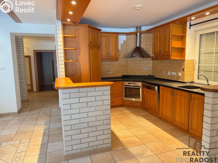 Продажа семейного дома Praha, Draženovská č. 5