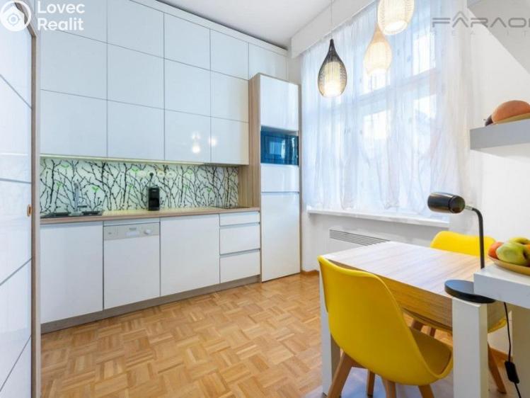 Pronájem bytu 1+1 Praha, Vratislavova č. 2