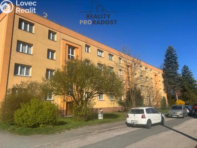 Sale apartment 2+1 Vratimov, Husova č. 2