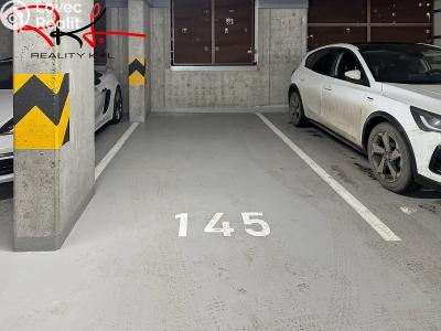 Prodej garážového stání Praha 10, Kardausova č. 2