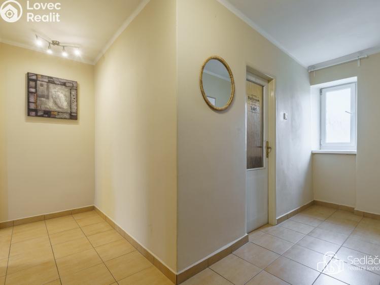 Sale apartment 2+1 Ostrov, Jáchymovská č. 10