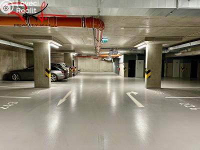 Pronájem garážového stání Praha 10, Kardausova č. 3