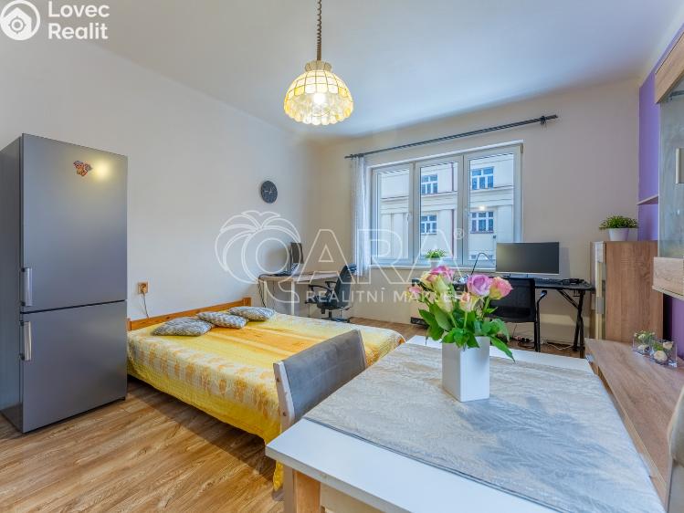 Prodej bytu 2+KK Praha, Biskupcova 1810/43 č. 1