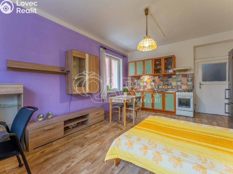 Prodej bytu 2+KK Praha, Biskupcova 1810/43 č. 4