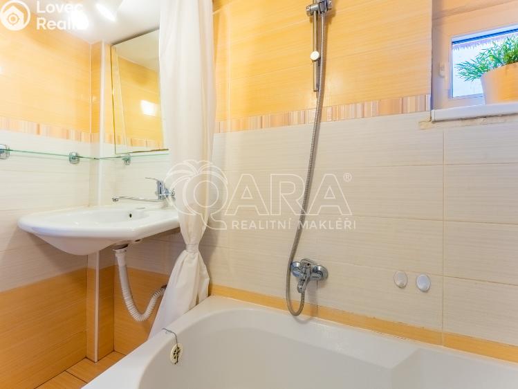 Prodej bytu 2+KK Praha, Biskupcova 1810/43 č. 12