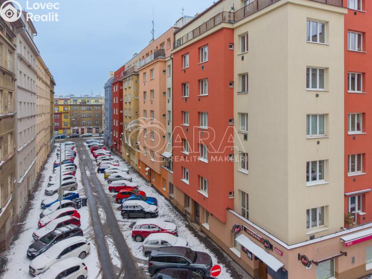 Prodej bytu 2+KK Praha, Biskupcova 1810/43 č. 23