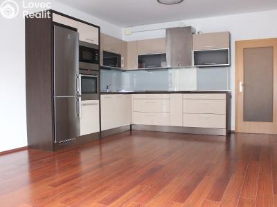 Pronájem bytu 2+KK Pardubice, Jana Palacha 2783 č. 2