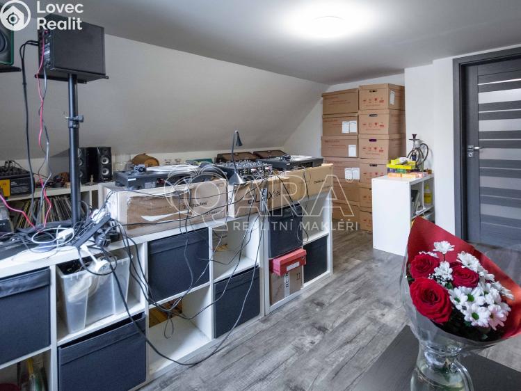 Prodej rodinného domu Chorušice č. 8