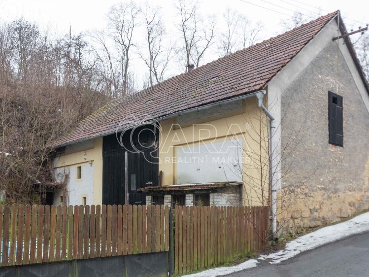 Prodej rodinného domu Chorušice č. 34