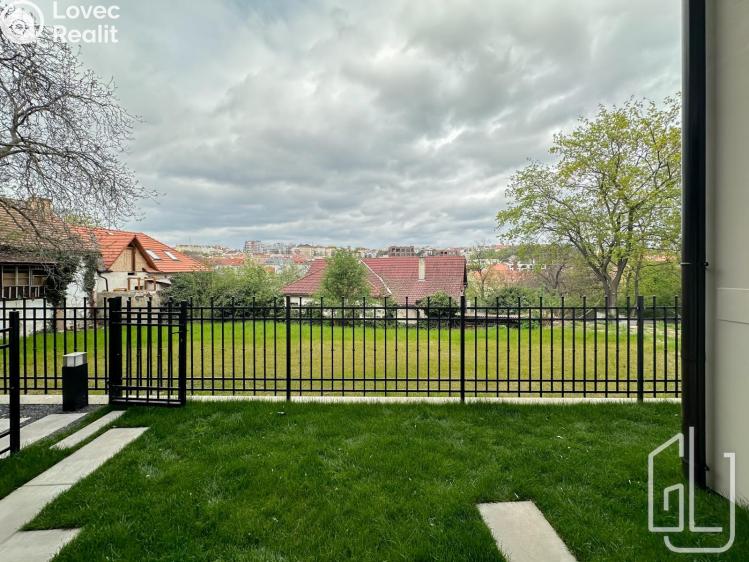 Pronájem bytu 1+KK Praha, Boleslavova č. 8