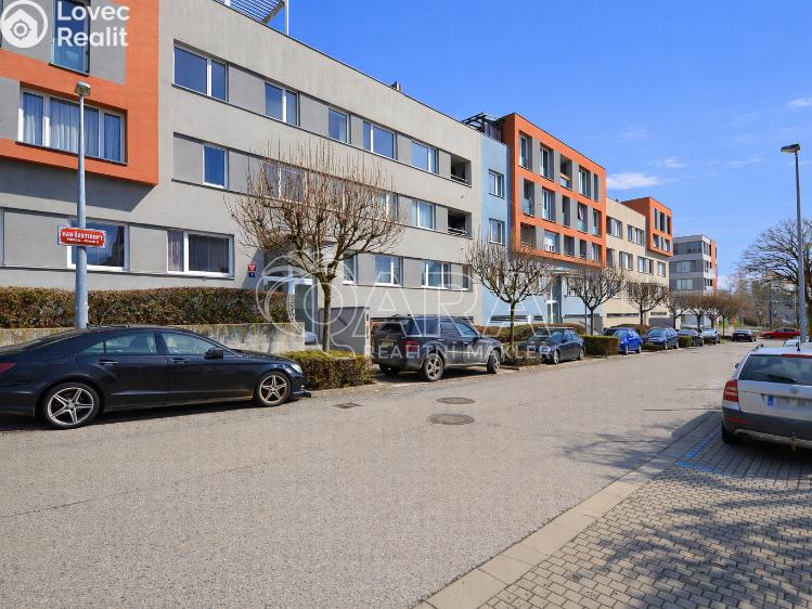 Аренда квартиры 1+KK Praha, Nad šestikopy 835/1 č. 19