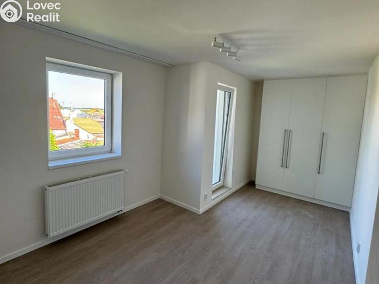 Pronájem bytu 2+KK Praha, U hájovny č. 2