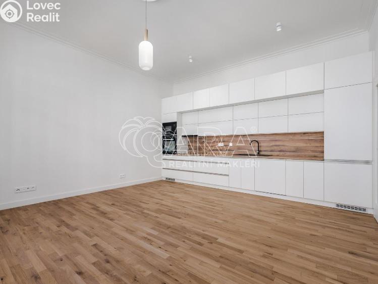 Pronájem bytu 2+KK Praha, Jaromírova 488/6 č. 1