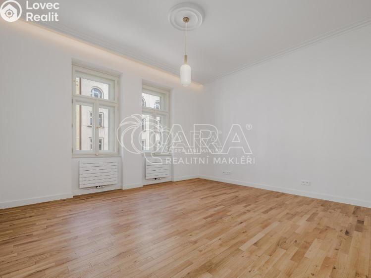 Pronájem bytu 2+KK Praha, Jaromírova 488/6 č. 11