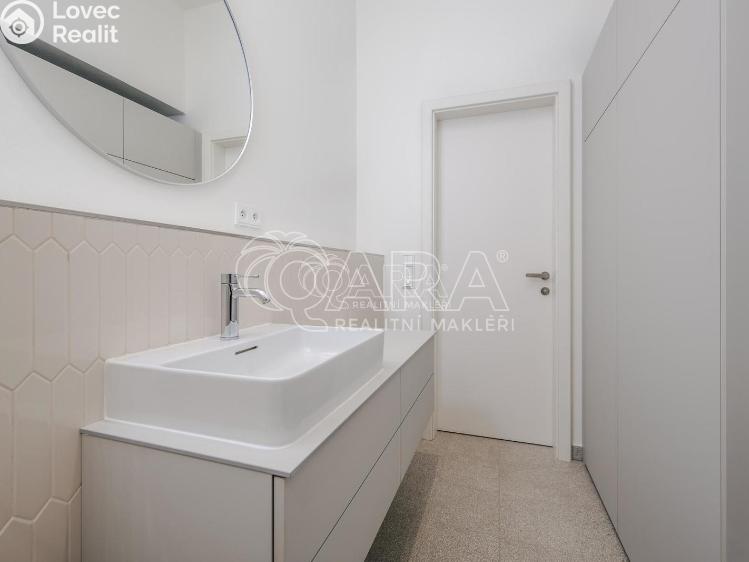 Pronájem bytu 2+KK Praha, Jaromírova 488/6 č. 12