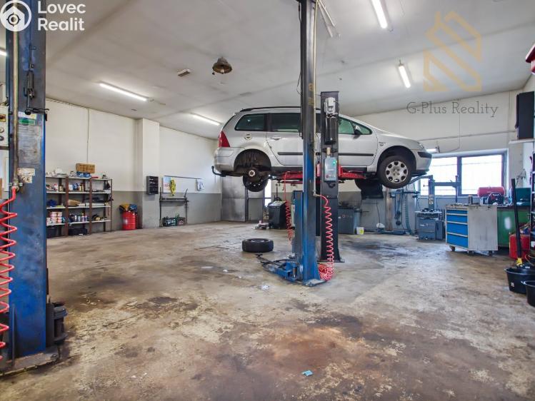 Prodej obchodního prostoru Veltěže, Perucká č. 21