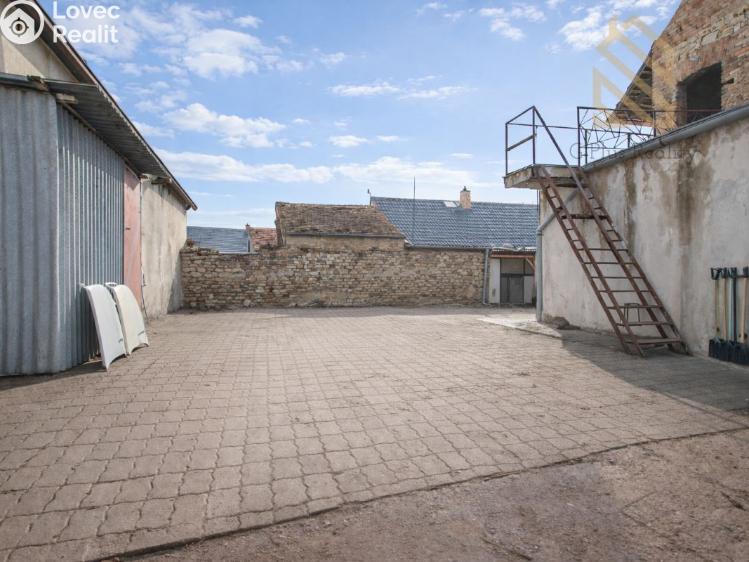 Продажа торгового помещеня Veltěže, Perucká 8 č. 9