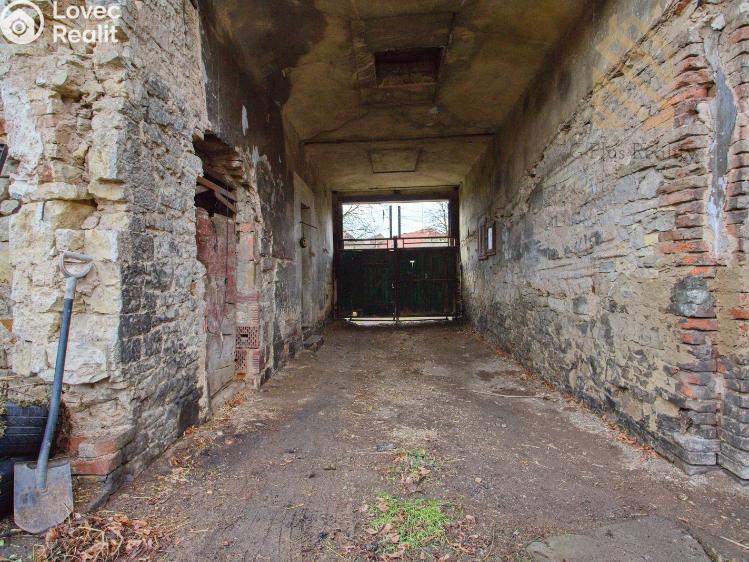 Продажа торгового помещеня Veltěže, Perucká 8 č. 18