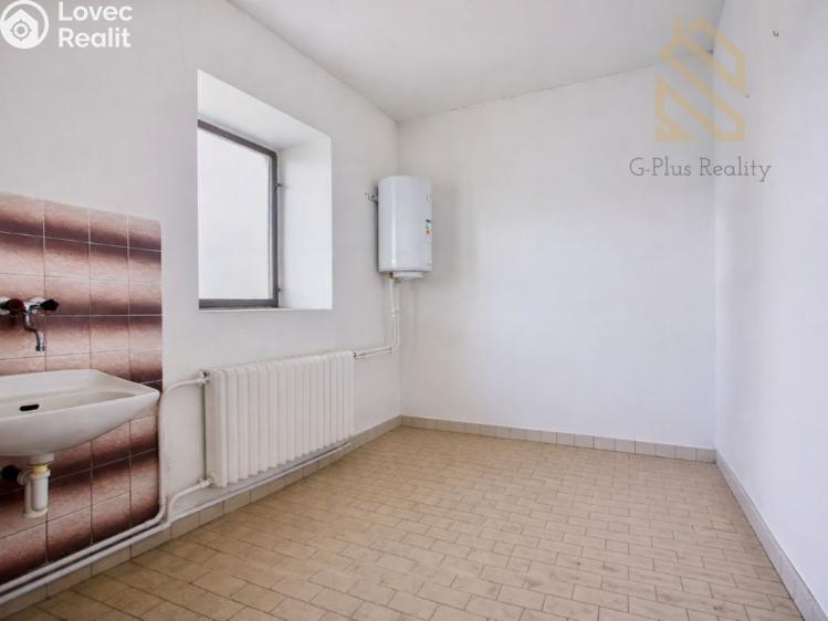 Продажа торгового помещеня Veltěže, Perucká 8 č. 24