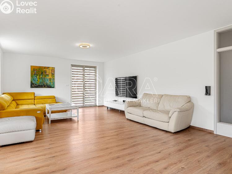 Prodej rodinného domu Postřižín, Jelení 513 č. 8