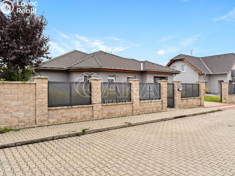 Prodej rodinného domu Postřižín, Jelení 513 č. 22