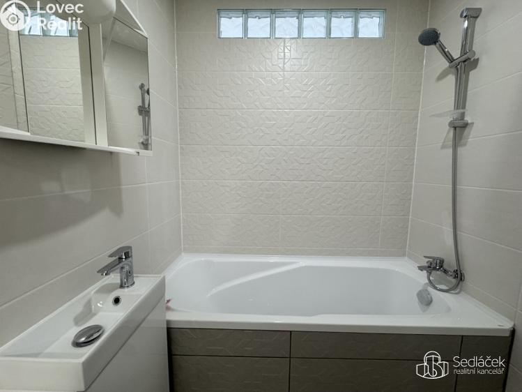 Pronájem bytu 2+KK Sokolov, Švabinského č. 12