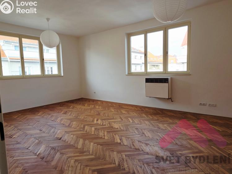 Pronájem bytu 2+1 Praha, Ambrožova č. 7