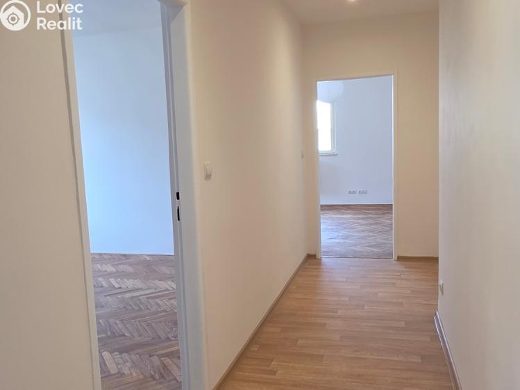 Pronájem bytu 2+1 Praha, Ambrožova č. 9