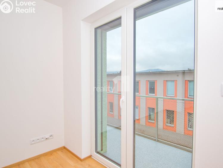 Pronájem bytu 1+KK Liberec, Londýnská č. 12