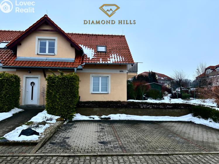 Pronájem bytu 3+KK Holubice, Lipová č. 9