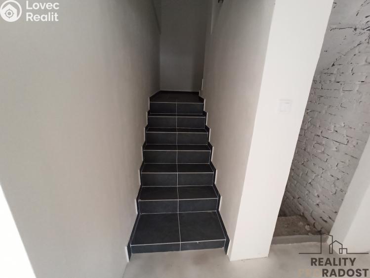 Продаж сімейного будинку Veltruby, K zastávce 134 č. 9