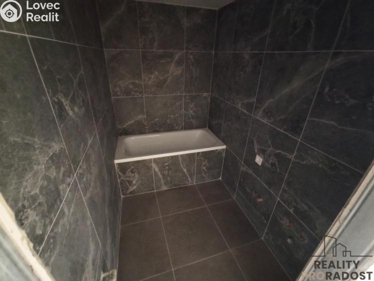 Продаж сімейного будинку Veltruby, K zastávce 134 č. 12