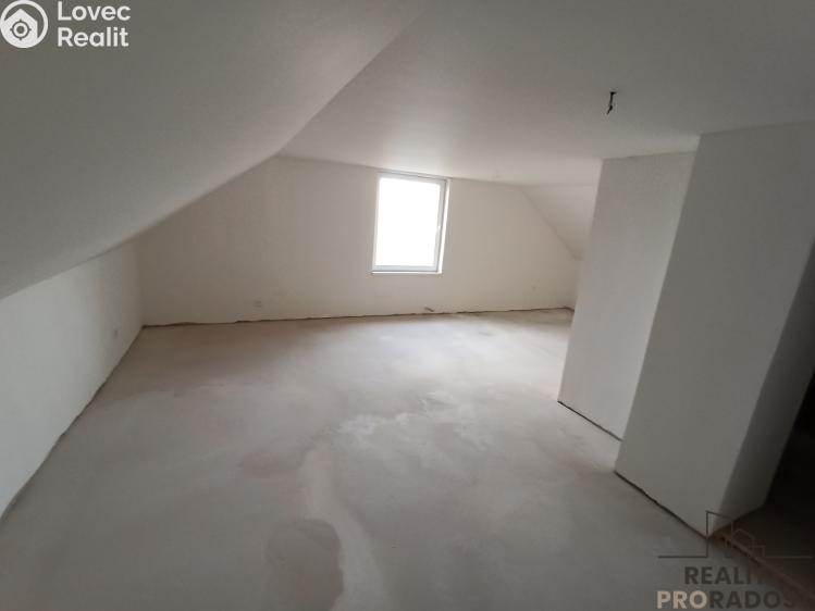 Продаж сімейного будинку Veltruby, K zastávce 134 č. 20