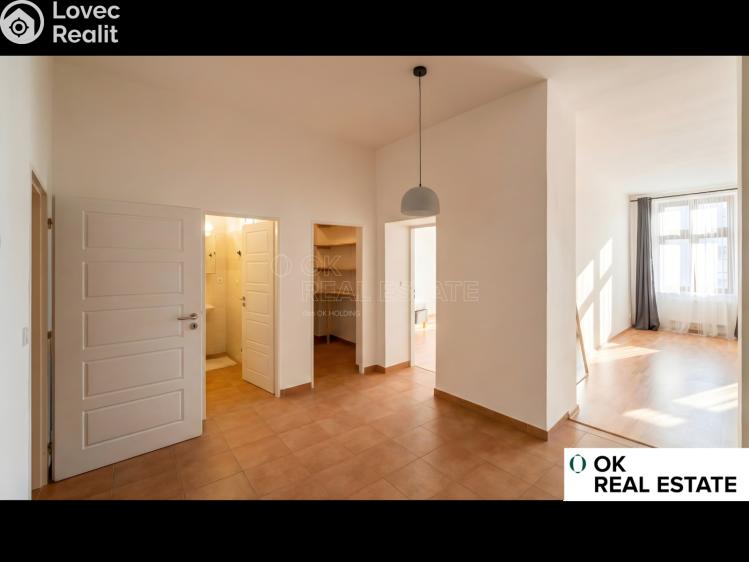 Pronájem bytu 2+1 Rýmařov, náměstí Míru č. 9