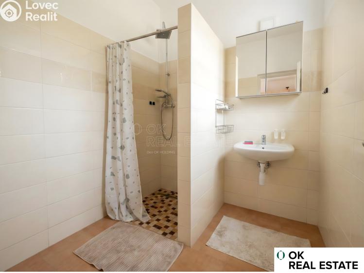 Rent apartment 2+1 Rýmařov, náměstí Míru č. 7