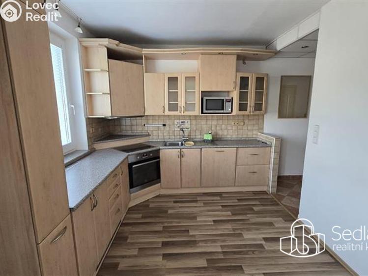 Pronájem bytu 3+1 Sokolov, Slovenská č. 1