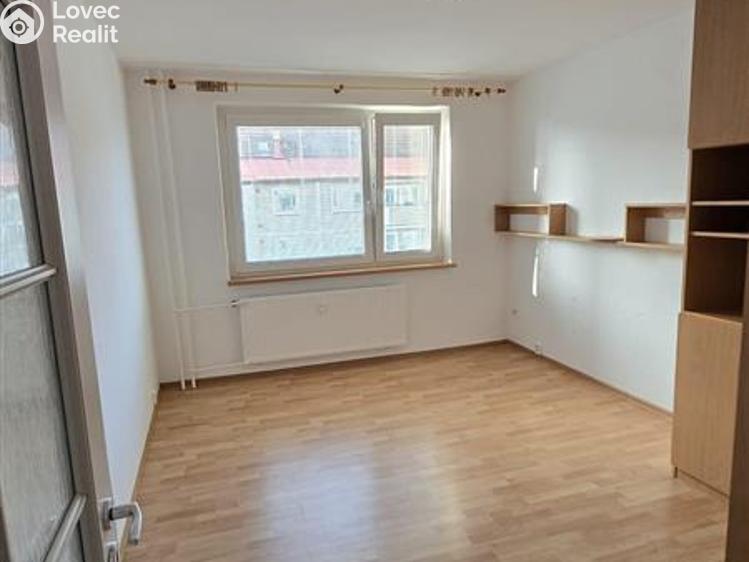 Pronájem bytu 3+1 Sokolov, Slovenská č. 8