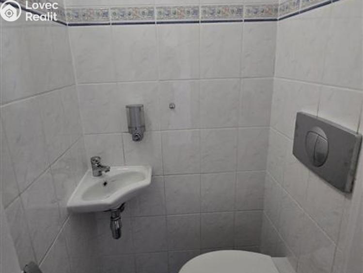 Pronájem bytu 3+1 Sokolov, Slovenská č. 12