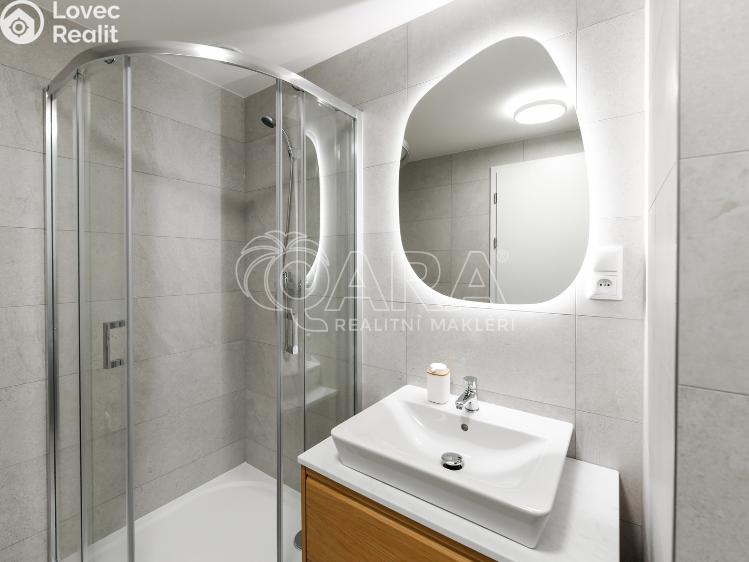 Pronájem bytu 1+KK Praha, Poděbradská 260/59 č. 10