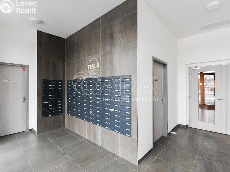 Pronájem bytu 1+KK Praha, Poděbradská 260/59 č. 17