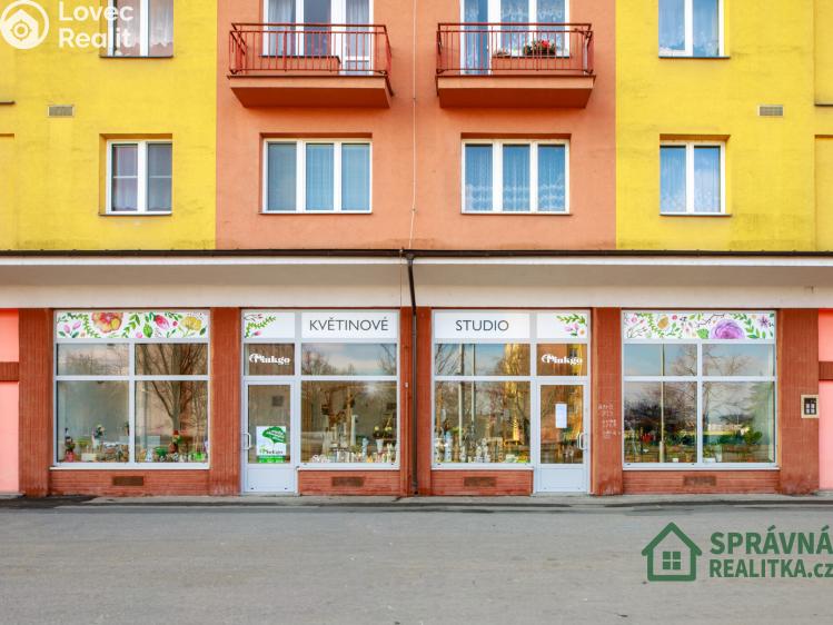 Sale commercial space Plzeň, náměstí Generála Píky č. 1