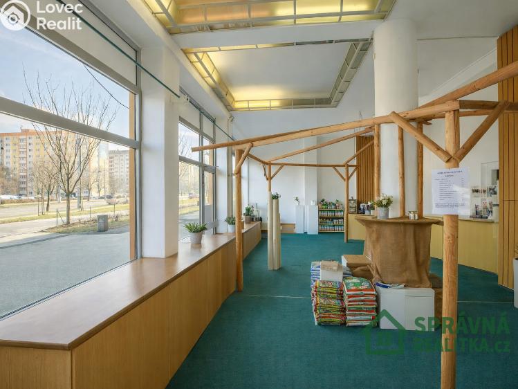 Sale commercial space Plzeň, náměstí Generála Píky č. 6