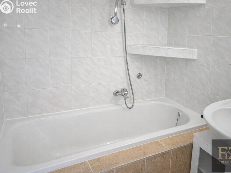 Pronájem bytu 2+1 Tábor, Kpt. Jaroše 2416 č. 14