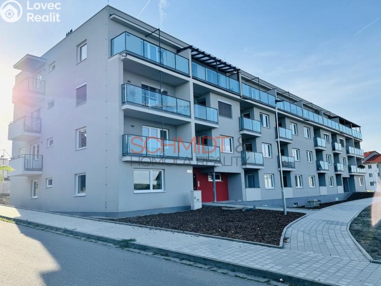 Pronájem bytu 3+KK Hustopeče, Starovická 1460/1a č. 24