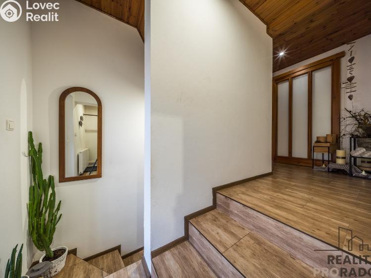 Продаж багатогенного будинку Mutěnice, Zahradní č. 22