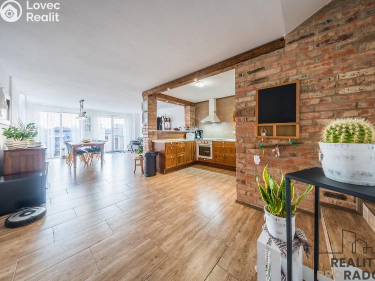 Продаж багатогенного будинку Mutěnice, Zahradní č. 29