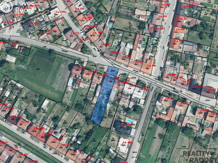 Продаж багатогенного будинку Mutěnice, Zahradní č. 56