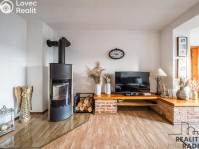 Продаж багатогенного будинку Mutěnice, Zahradní č. 25