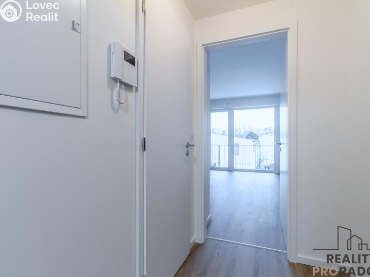 Prodej bytu 1+KK Kladno, Ke křížku 1084/7 č. 4